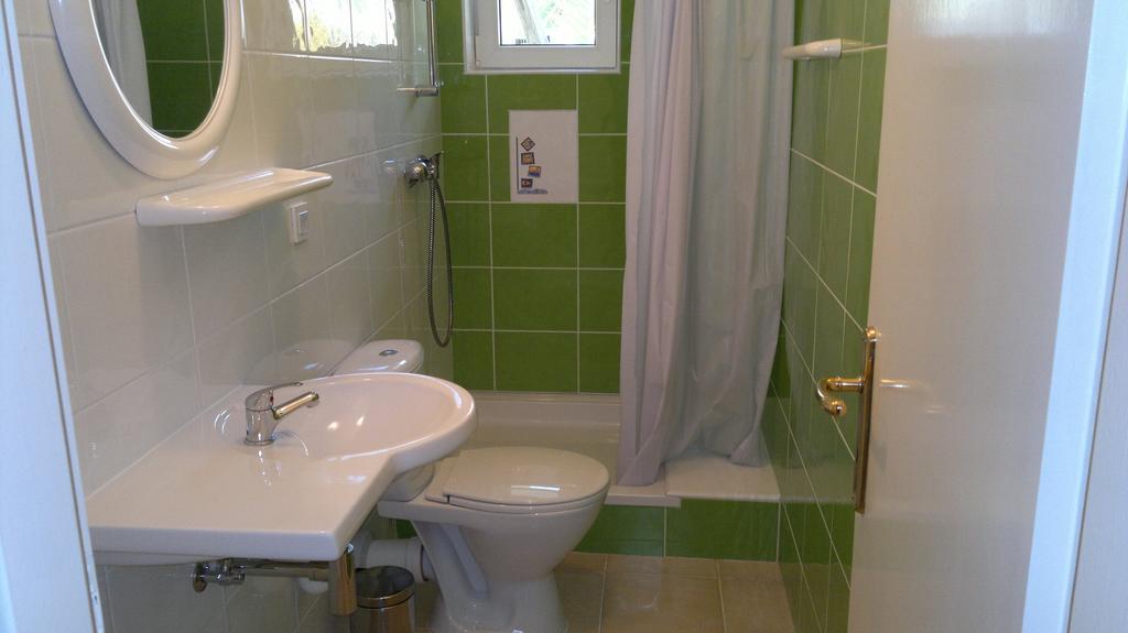 فندق House Rozi Palit الغرفة الصورة